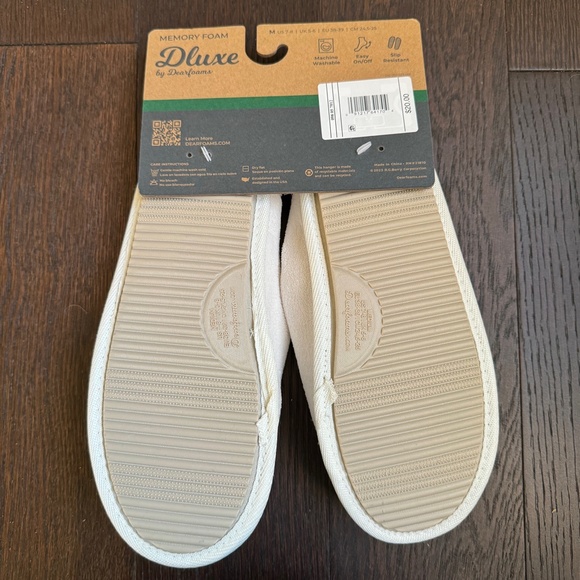 Dluxe by Dearfoams Women’s Be Mine Slide Slippers Ivory - Size M (7-8) - Picture 6 of 6